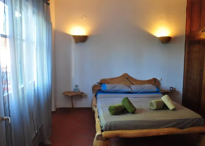 Finetsioslenia House * Kato Pavliana